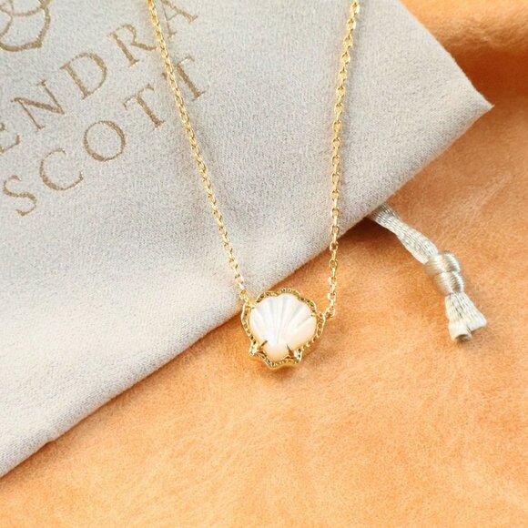 Kendra Scott Brynne Shell Necklace 🎀 Gold Ivory Mother-of-Pearl - Picture 2 of 3